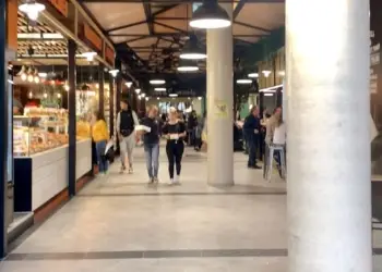 Montpellier Happy birthday les Halles Plaza !
