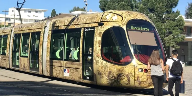 Tram gratuit pour papi et mamie dès septembre !