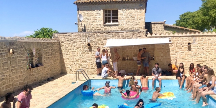 Montpellier : un dimanche pool party électro