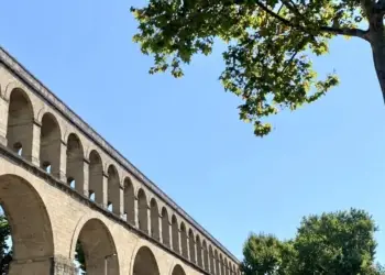 Soleil et des pointes à 34° pour terminer les vacances
