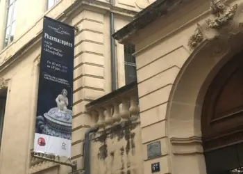 L'hôtel Cabrières-Sabatier d'Espeyran présente sa nouvelle exposition « Pharmacopées »