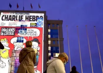 Montpellier : les caricatures de Charlie Hebdo projetées sur l'Hôtel de Région