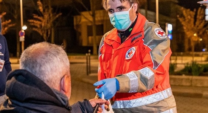 Personnes isolées : « Croix-Rouge chez vous » poursuit son accompagnement