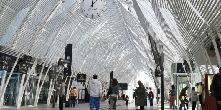 Le 9e art s’empare de la gare Saint-Roch