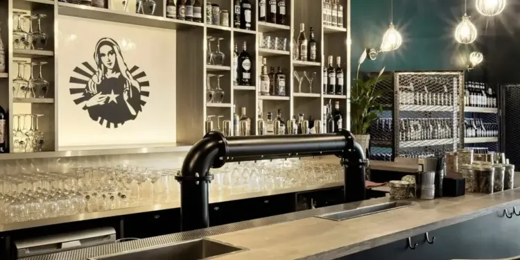 Bon Plan Le Madrediosa Bar Solde Ses Bieres Copyright Brice Pelleschi