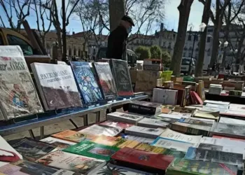 La Comédie des bouquinistes passe à deux jours par semaine