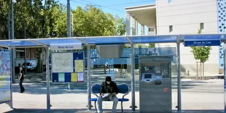 50 artistes s’emparent des panneaux publicitaires de Montpellier