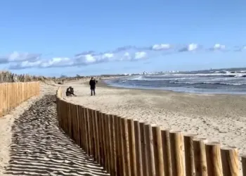 Carnon : le parking de la plage du Lido à 2€