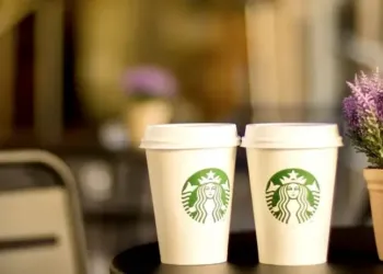 Polygone : le Starbucks est ouvert !