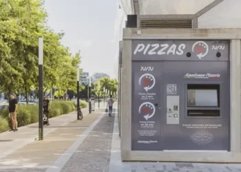 Un distributeur automatique de pizzas artisanales ouvre au Nuage
