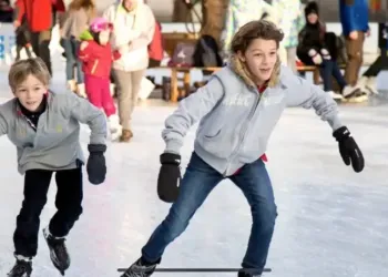 Bons plans : cours d’essais gratuits pour découvrir les sports de glace