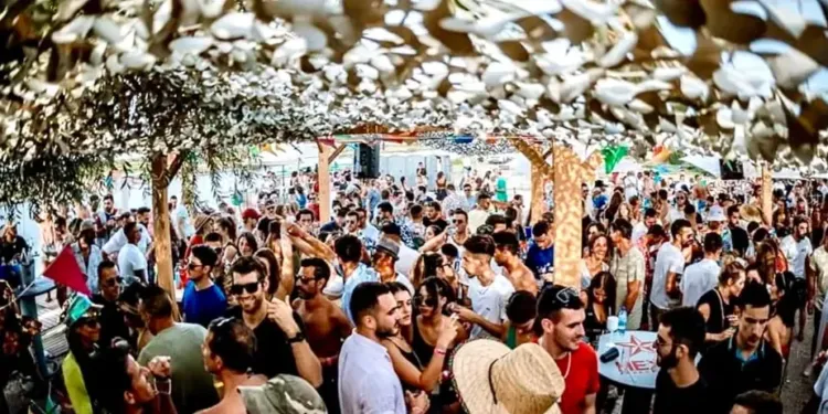 Le duo électro Adana Twins à la Paillote Paradise