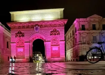 Montpellier by night pour Octobre Rose