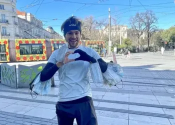 Il parcourt Montpellier pour ramasser un maximum de masques