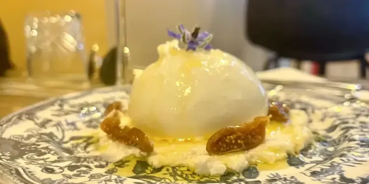 Un restau à burrata et à mozza ouvre à Montpellier