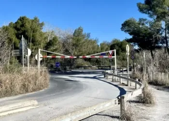 Le parking du Lido restera… encore gratuit cet été