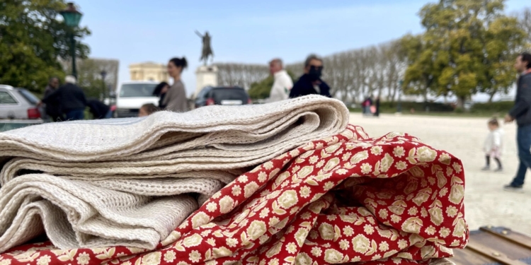 Montpellier : la brocante de Pâques au Peyrou