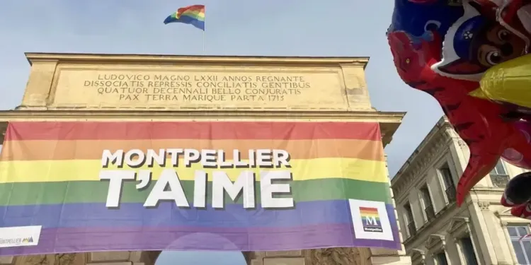 12 000 Personnes Pour La Marche Des Fiertes