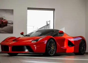 Les Ferrari envahissent la Grande Motte ce week-end
