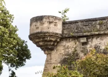 Montpellier 400 Ans Dhistoire A Travers Une Visite Guidee