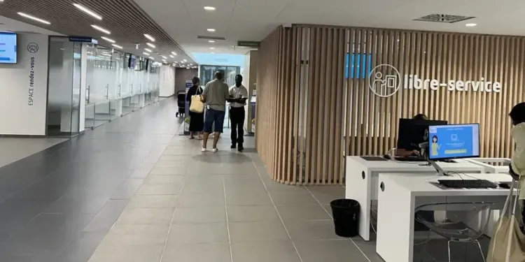 😃 Le hall d’accueil de l’Assurance Maladie de l’Hérault s’est offert un lifting 🖌️ c’est l’heure de l’inauguration 👉 #Montpellier #Hérault #AssuranceMaladie @cpam34 #santé #prévention @MDelafosse pic.twitter.com/BlAticWqmy&mdash; Claap Montpellier 😃 (@claapfr) September 8, 2022