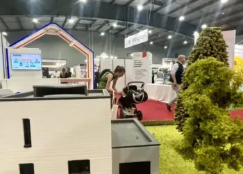 Solidart Une Oeuvre Achetee Un Enfant Qui Part En Vacances