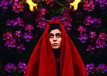 Alcest et Rïcïnn en concert à Victoire 2