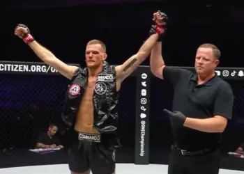 Nouvelle performance pour le montpelliérain Jimmy Vienot vainqueur au ONE 162