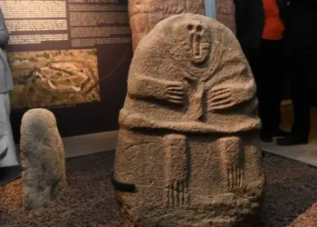Statues-Menhirs Miroirs de Pierre du Néolithique : une expo unique en Europe