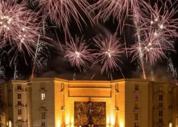Feu d’artifice et concert pop déjanté clôture avec succès la ZAT de Montpellier