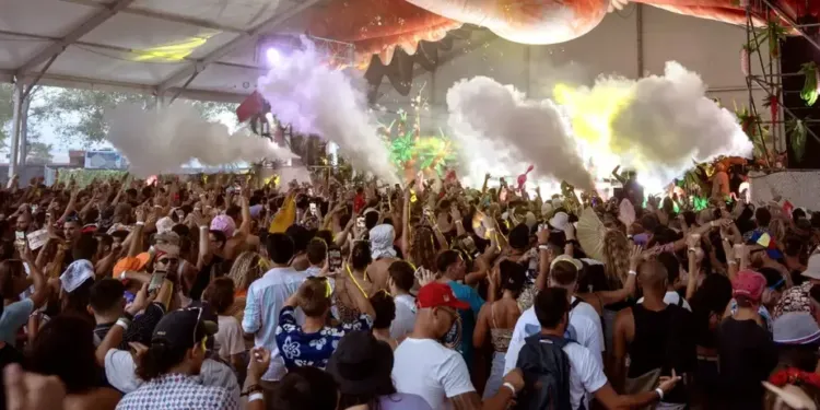 Carl Cox à l'affiche du Family Piknik 2023 ! 