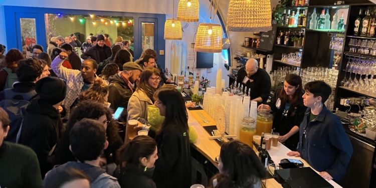 La foule des grands soirs pour l’inauguration du Social Bar à Montpellier