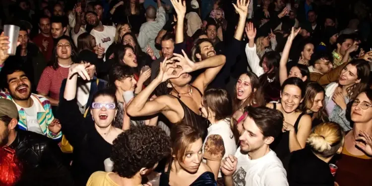Montpellier : la Halle Tropisme en mode tea dance