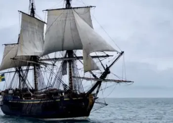 Le Götheborg met les voiles à Sète