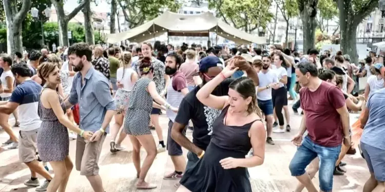 Montpellier va te faire swinguer au Peyrou cet été