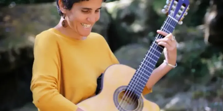 Marianne Aya Omac en concert au Jam pour la sortie de son nouvel album