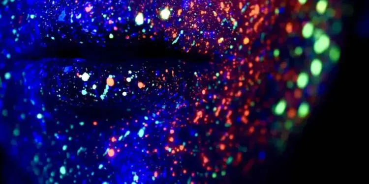 Shot, danse et paillettes : la soirée Glitt est de retour