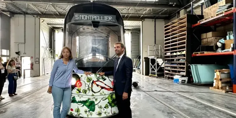Ligne 5 : une grande fête pour la pose des premiers rails