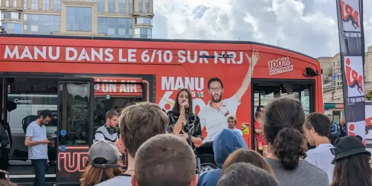 Les images de la matinale de Manu du 6/10 sur NRJ avec  Marina Kaye et Chiloo en direct de Montpellier