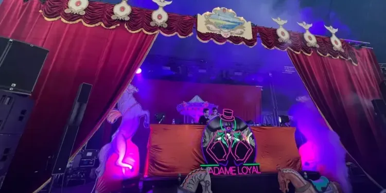 Performeurs, manèges et DJ sets : c'est parti pour 11h de son électro à Madame Loyale à Montpellier