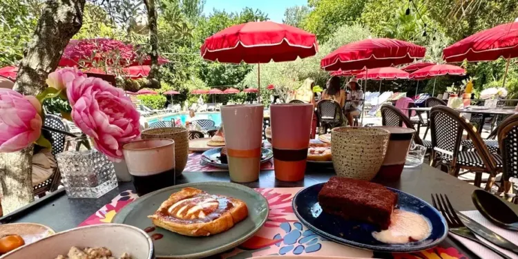 La Grande-Motte : le dimanche, c’est brunch and pool au Prose