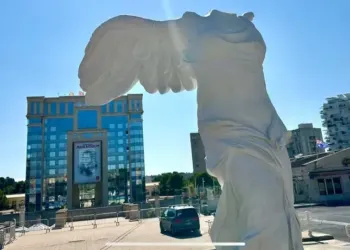 Montpellier : la statue de Samothrace retrouve sa place