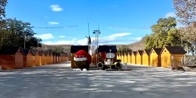 Montpellier : les chalets de Noël sont arrivés au Peyrou
