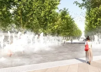 Montpellier : une centaine de jets d'eau sur l'Esplanade