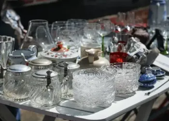 Recycle Tes Tresors Et Trouve En Dautres Au Quartier Genereux A Montpellier