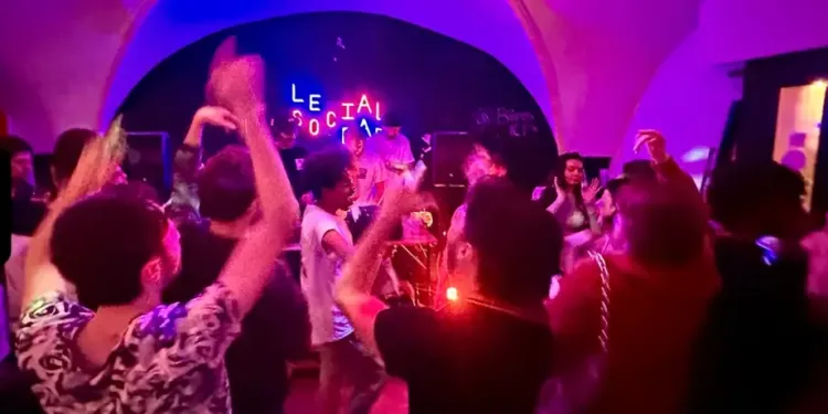 Un samedi en fanfare au Social Bar