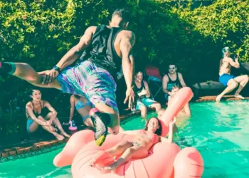 La Pool Party du dimanche pour l’after Pride