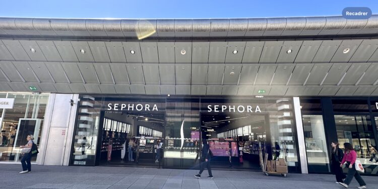 Arc-en-ciel de beauté avec Sephora à la Pride de Montpellier