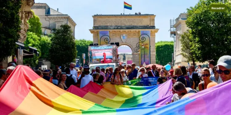 Montpellier : 17 chars pour la Marche des Fiertés