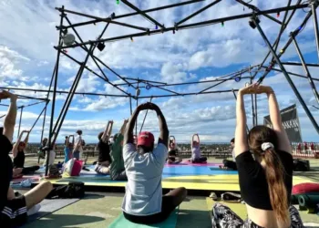 Montpellier : c’est yoga chaque dimanche sur le rooftop du Corum